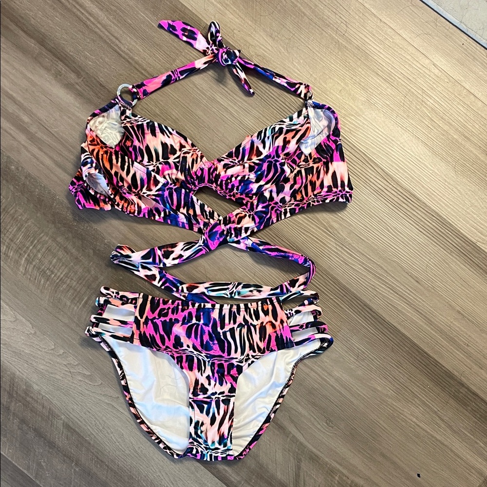 VENUS Wome’s Bikini in Pink and Blue
